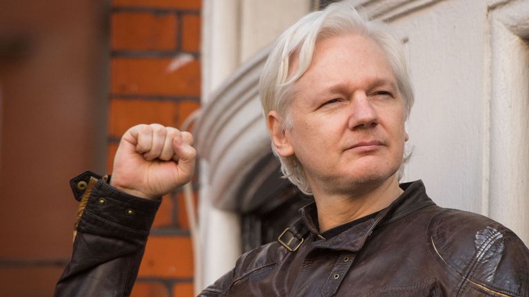 assange arrestato