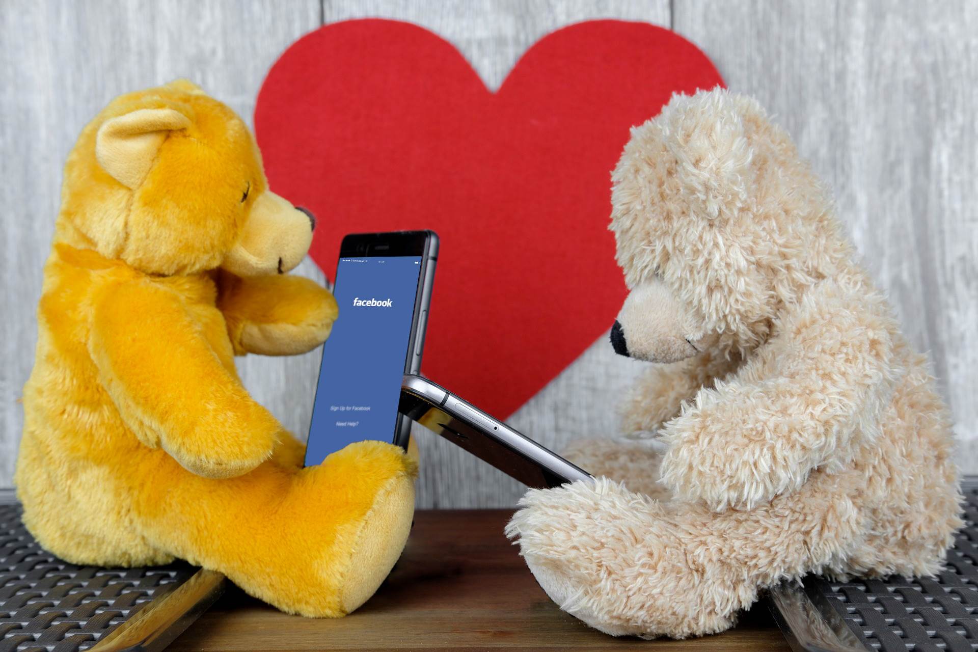 San Valentino ma non per Facebook Dating